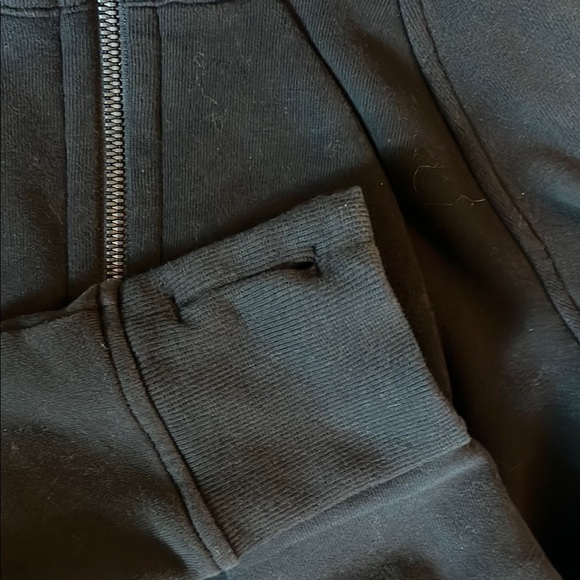 - lululemon athletica Scuba Full-Zip Cropped Hoodie black - Picture 5 of 6